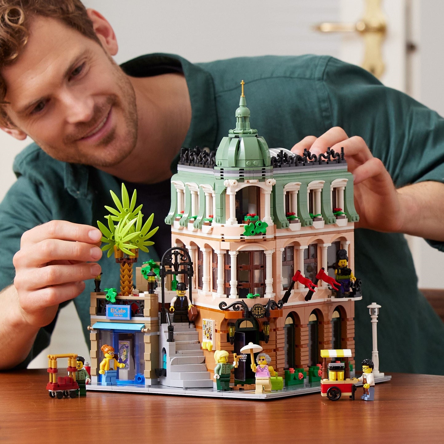LEGO 10297 Icons Boutique Hotel - Modular Buildings
