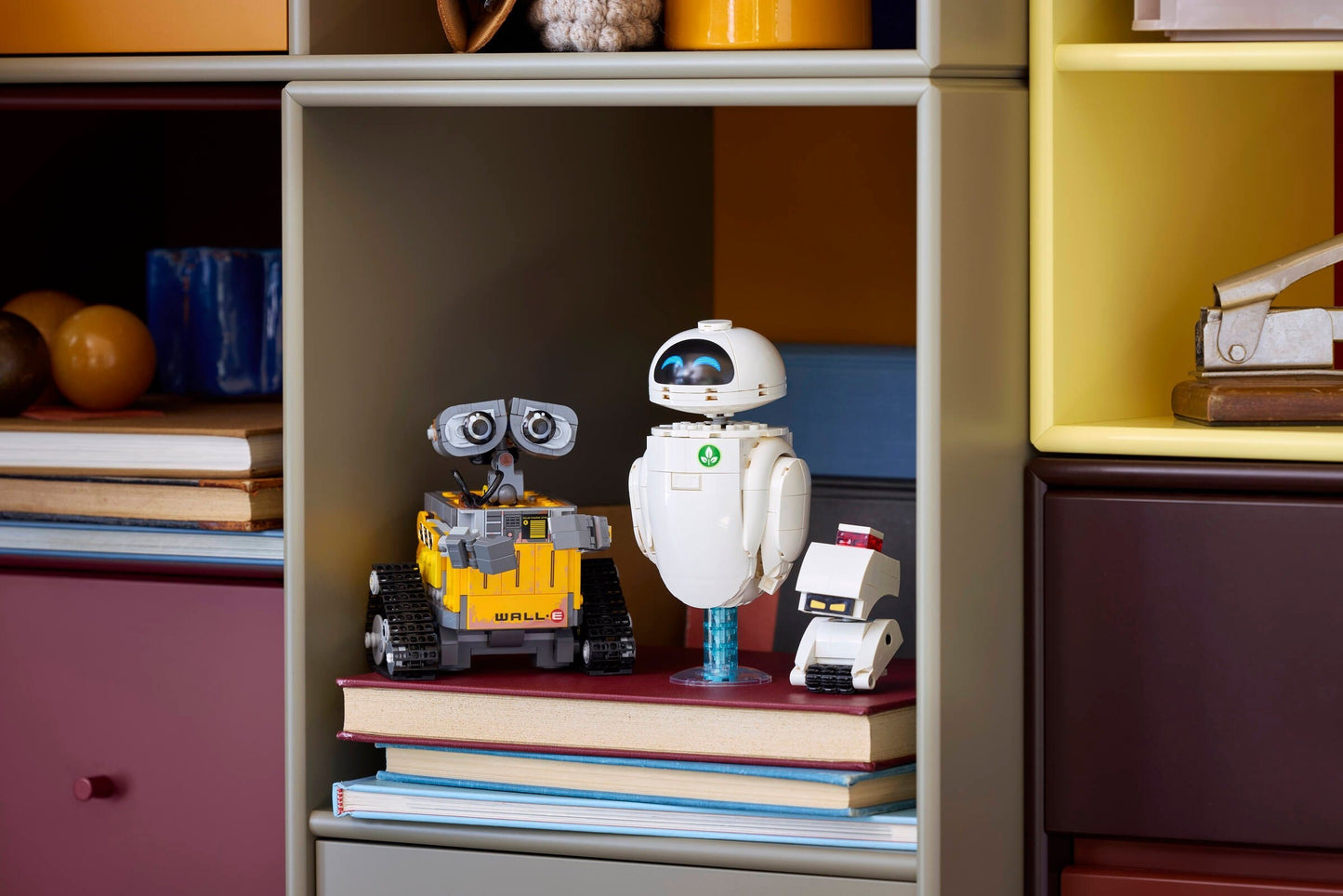 LEGO 43279 Disney WALL-E and EVE