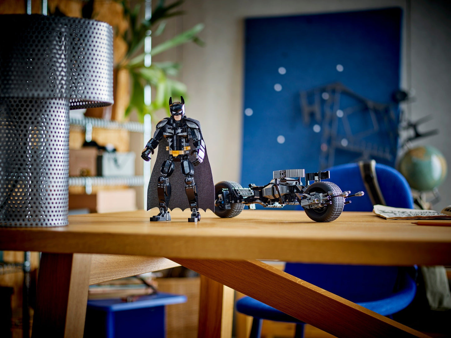 LEGO 76273 DC Comics Super Heroes Batman Construction Figure and the Bat-Pod Bike