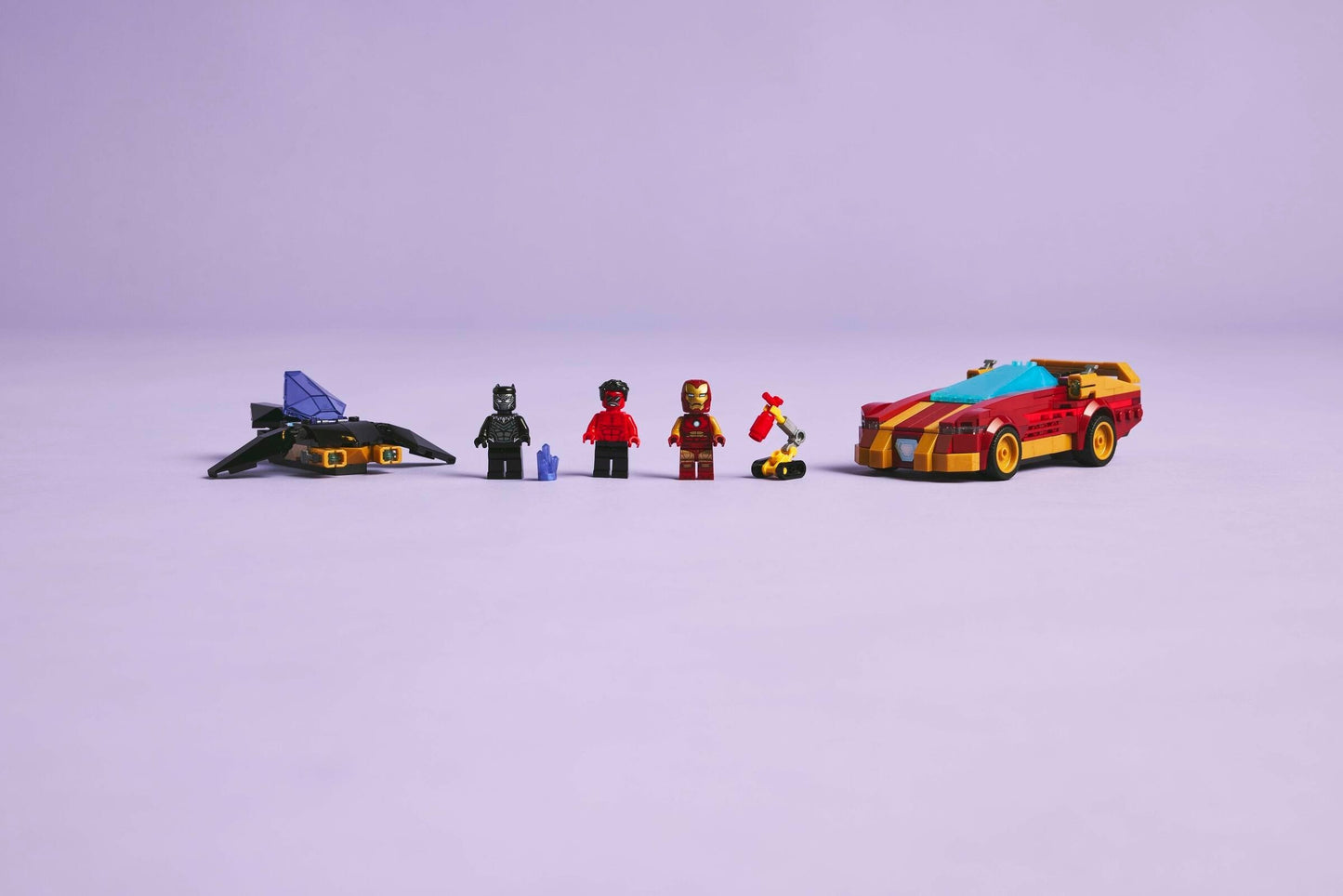 LEGO 76310 Marvel Super Heroes Iron Man Car & Black Panther vs. Red Hulk