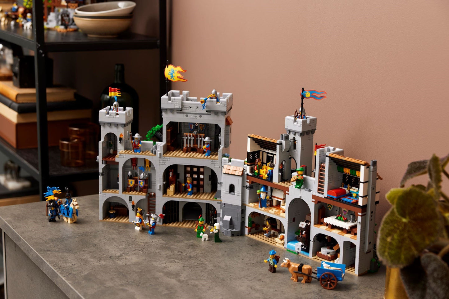 LEGO 10305 Icons Lion Knights' Castle