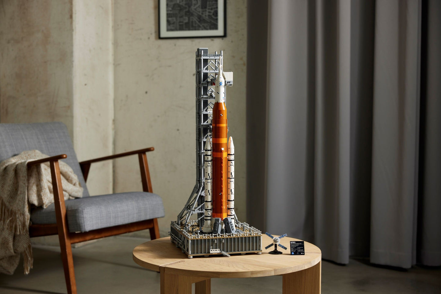 LEGO 10341 Icons NASA Artemis Space Launch System