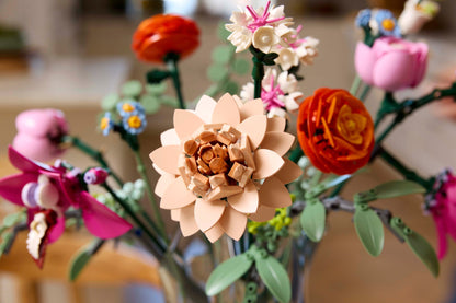 LEGO 10342 Botanicals Pretty Pink Flower Bouquet - Botanical Collection