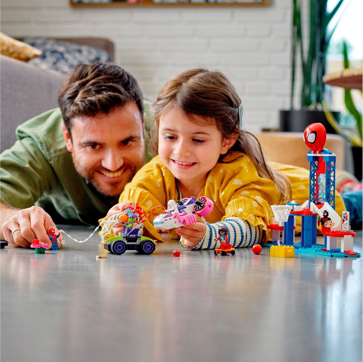 LEGO 10784 Spider-Man Webquarters Hangout