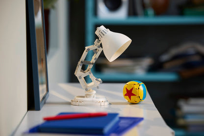LEGO 21357 Disney Pixar Luxo Jr.