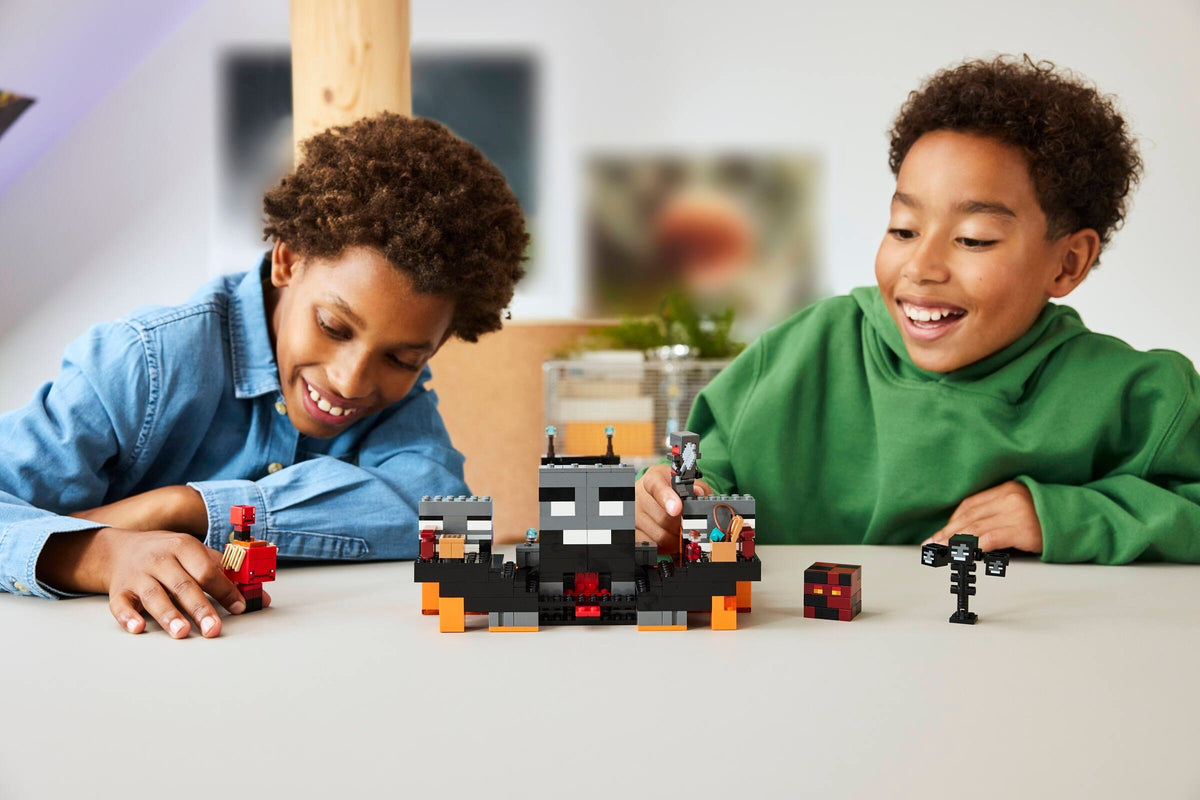 LEGO 21590 Wither Battle - imperfect box
