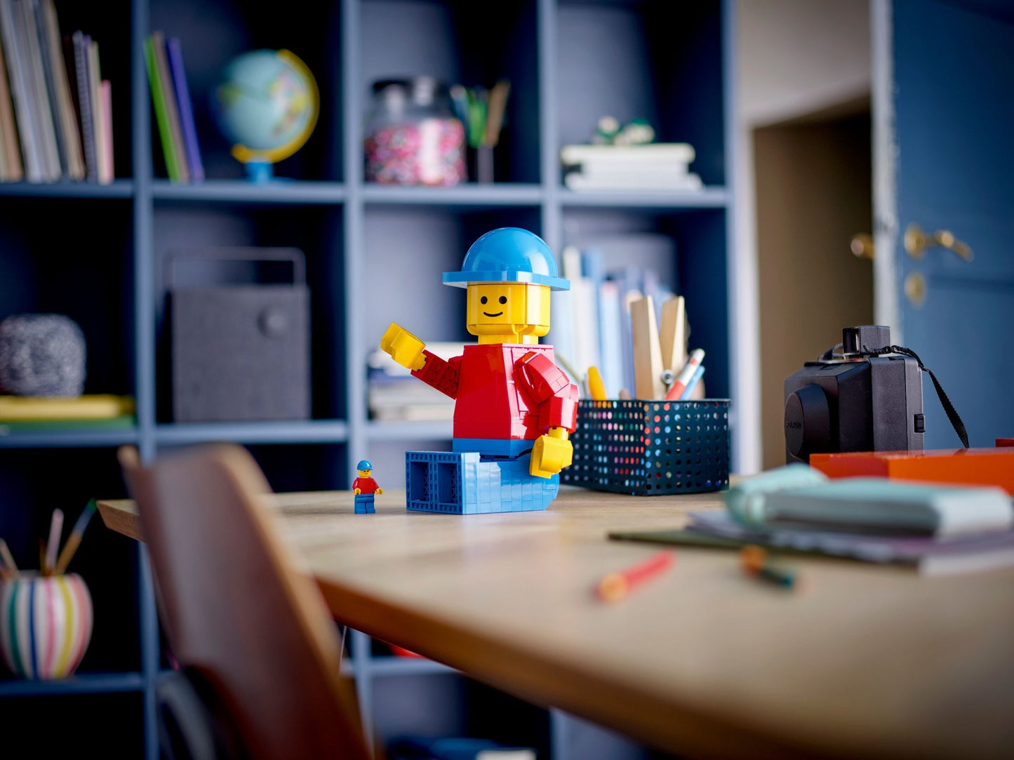 LEGO 40649 Up-Scaled LEGO Minifigure