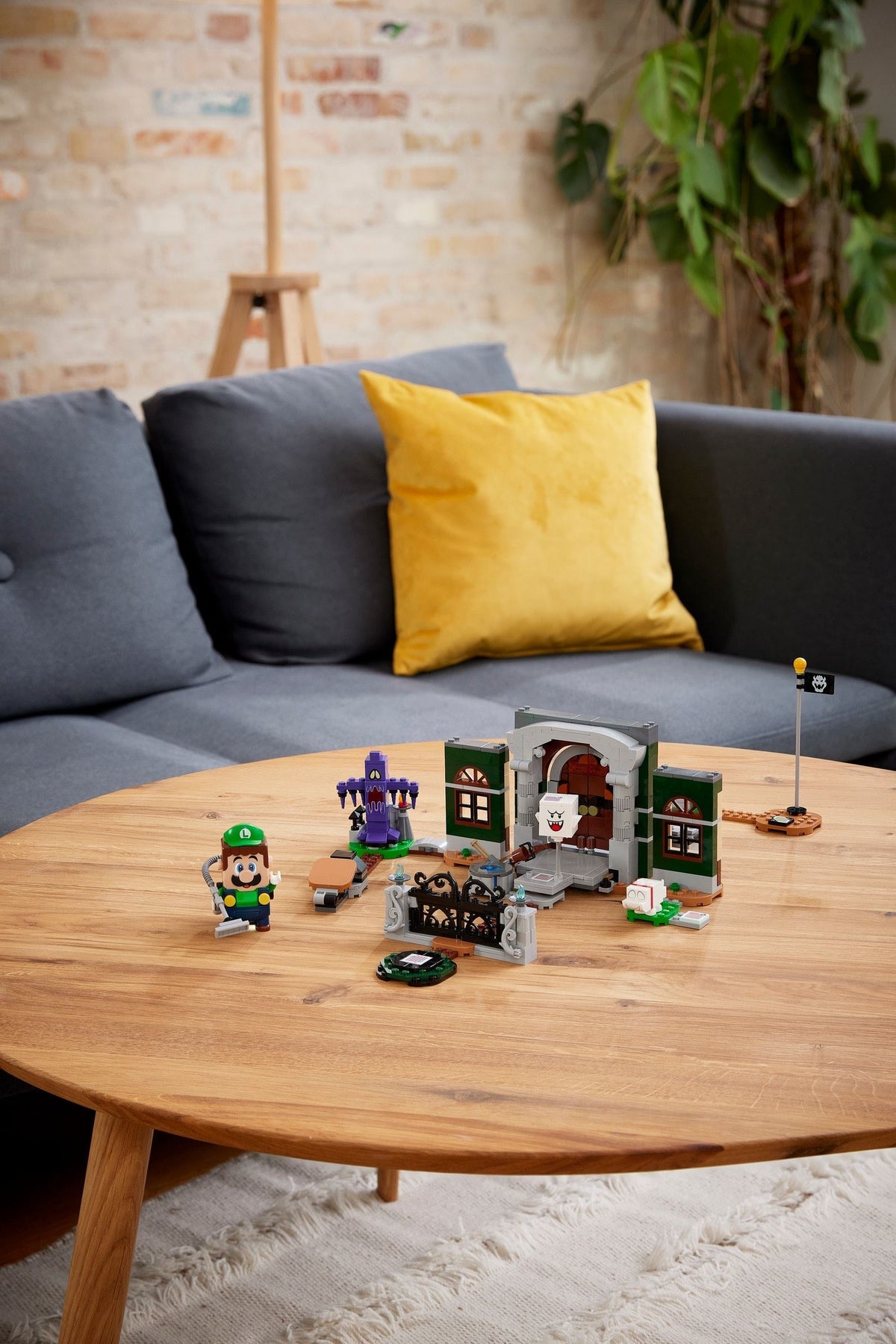 LEGO 71399 Luigi's Mansion Entryway - imperfect box