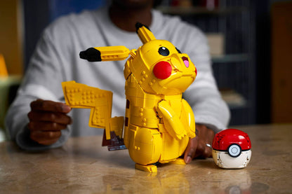 LEGO 72152 Pikachu and Poké Ball