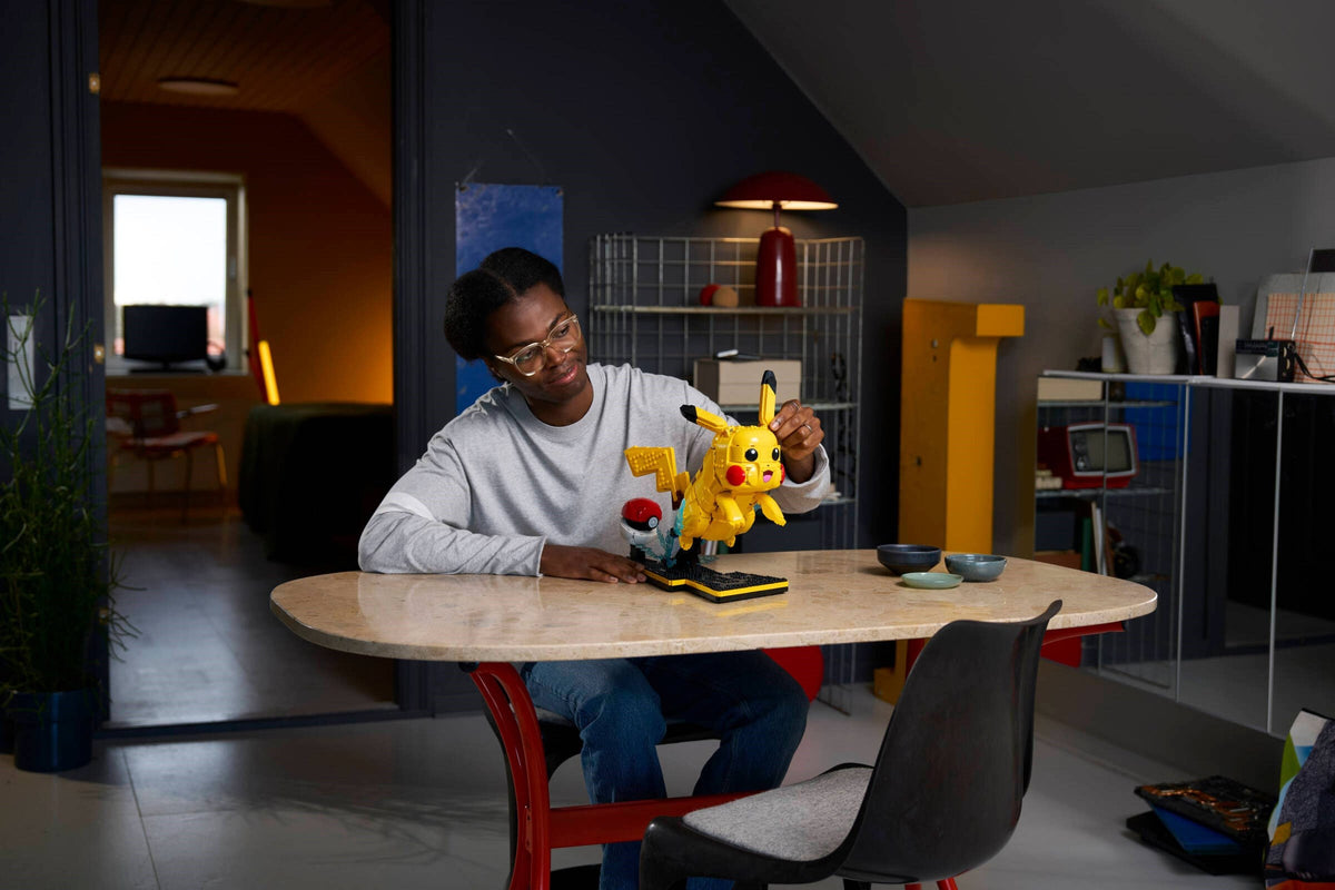 LEGO 72152 Pikachu and Poké Ball