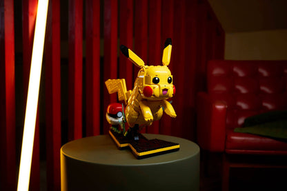 LEGO 72152 Pikachu and Poké Ball