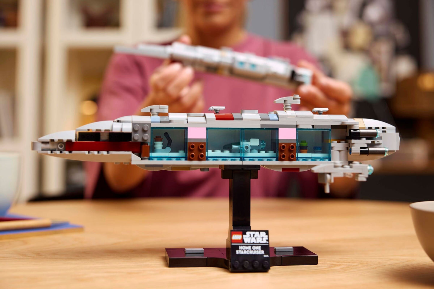 LEGO 75405 Star Wars Home One Starcruiser
