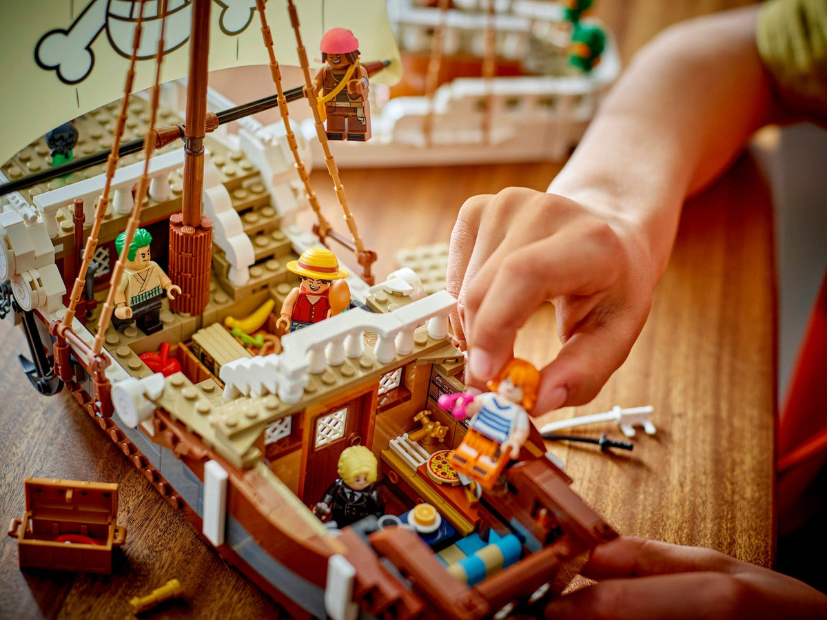 LEGO 75639 The Going Merry Pirate Ship - imperfect box