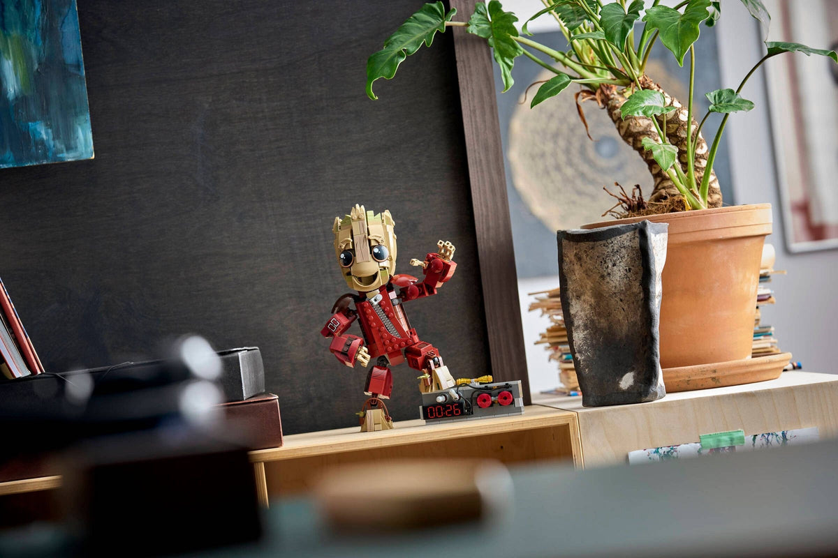 LEGO 76341 - Lifestyle display