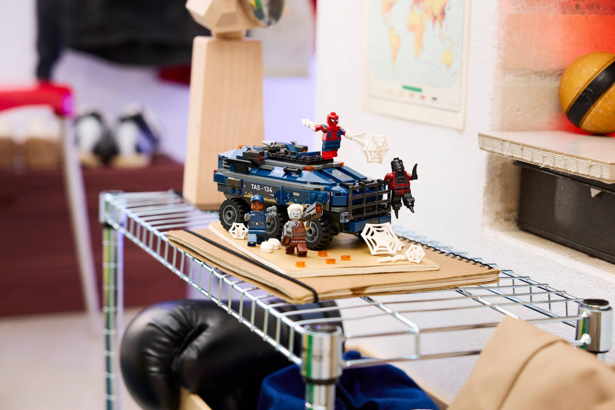 LEGO 76349 - Lifestyle display