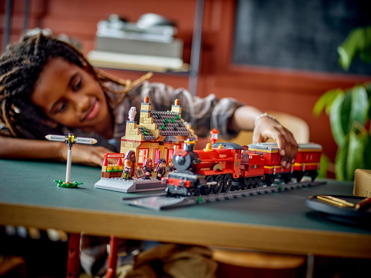 LEGO 76423 Harry Potter Hogwarts Express & Hogsmeade Station