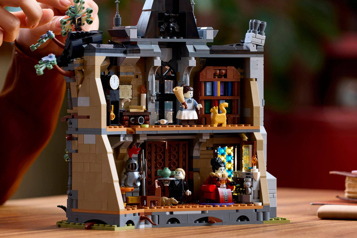 LEGO 11383 Mayor Manor