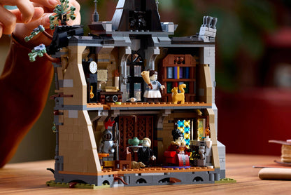 LEGO 11383 Mayor Manor