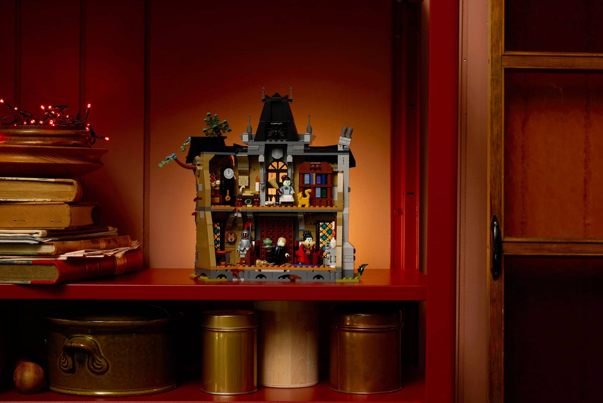 LEGO 11383 Mayor Manor - imperfect box