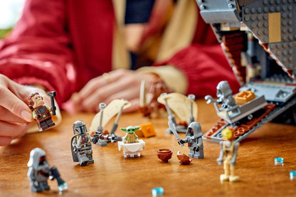 LEGO 75453 Offworld Sandcrawler and Mudhorn