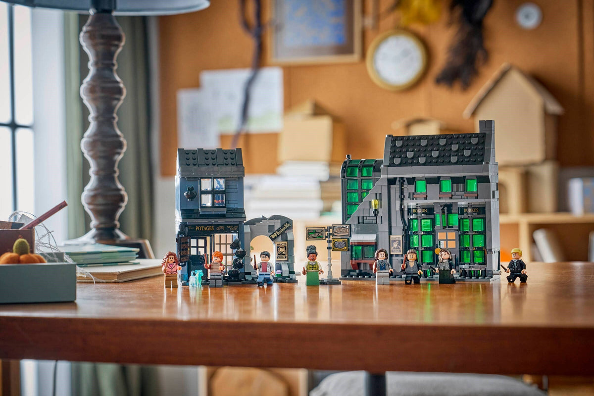 LEGO 76471 - Lifestyle display