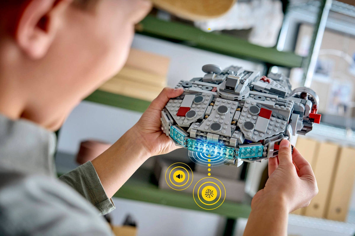 LEGO 75426 Millennium Falcon